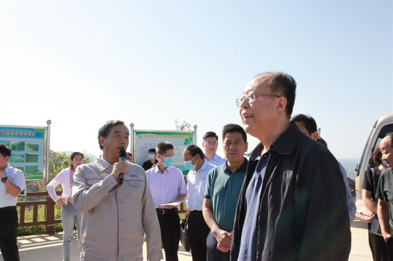 
				   
					河南省人大常委會黨組副書記、副主任馬懿一行到洛陽黃河同力調研
				 